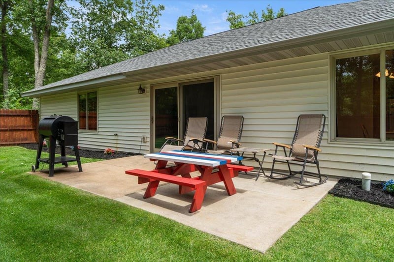 33897 Dancing Bear Dr, Crosslake, MN 56442
