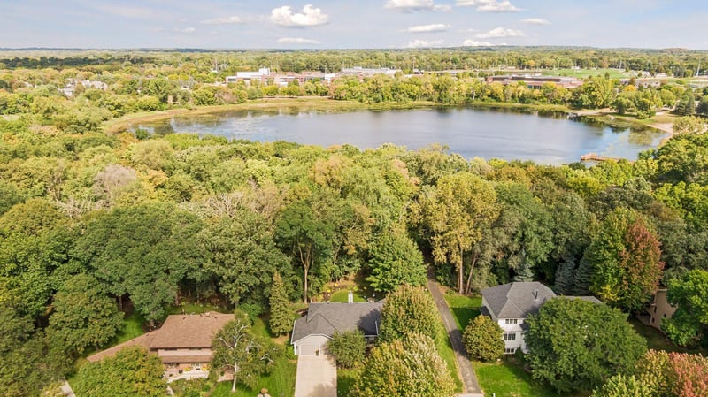 7646 Carnelian Ln, Eden Prairie, MN 55346