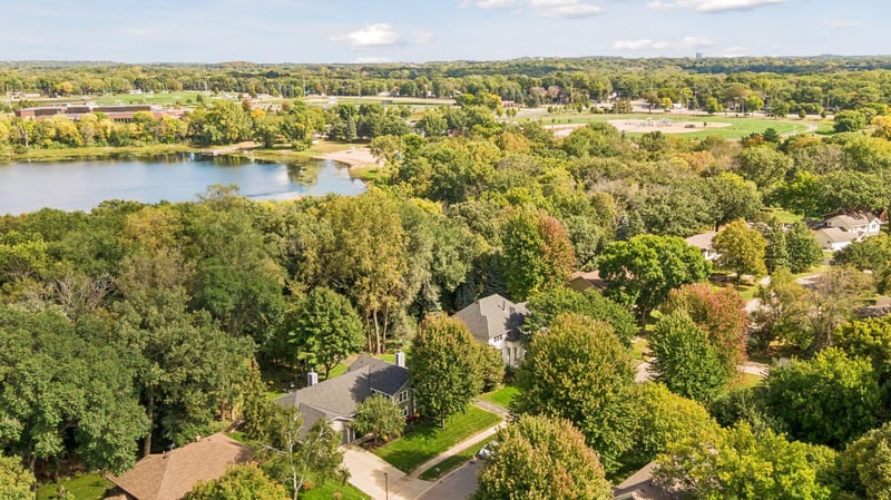 7646 Carnelian Ln, Eden Prairie, MN 55346