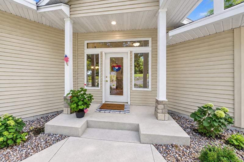 13000 182nd St N, Marine On Saint Croix, MN 55047