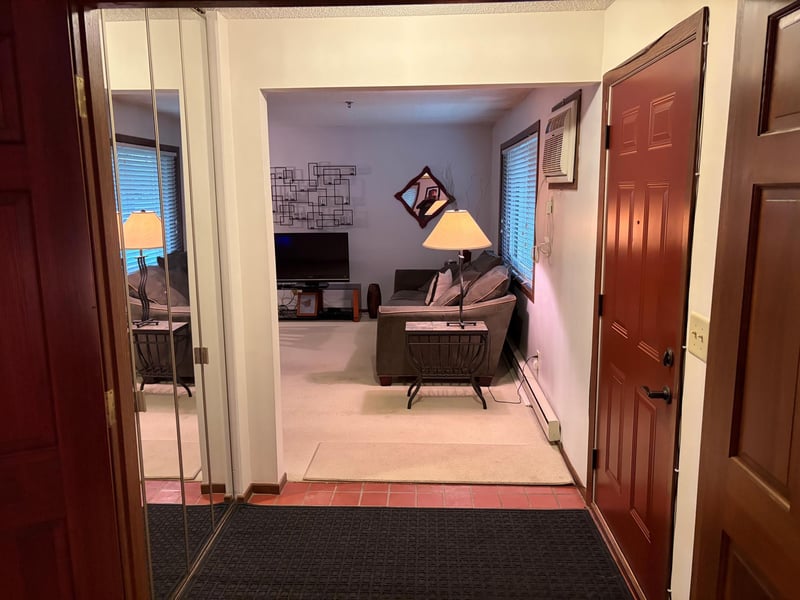 2110 Ridge Dr #13, Saint Louis Park, MN 55416