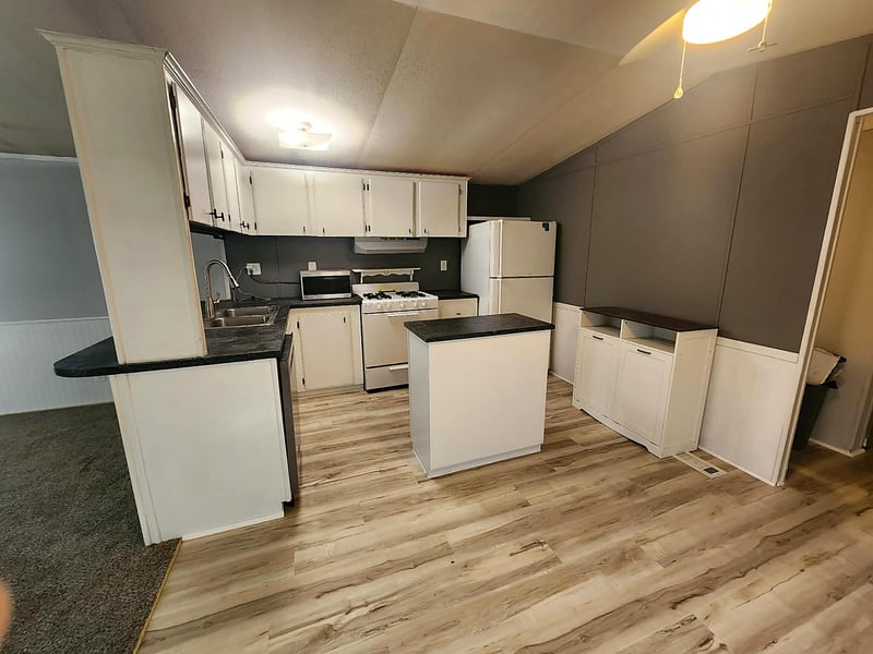 1142 101st Ave NW, Coon Rapids, MN 55433