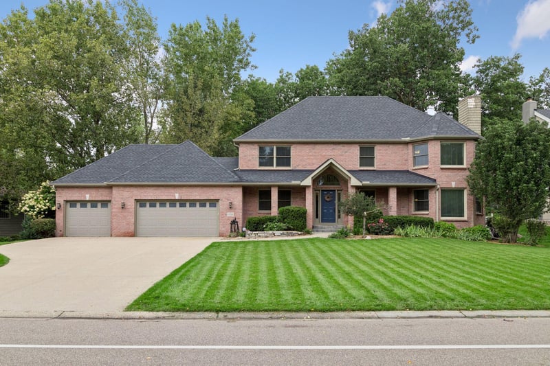 17725 Layton Pa, Lakeville, MN 55044