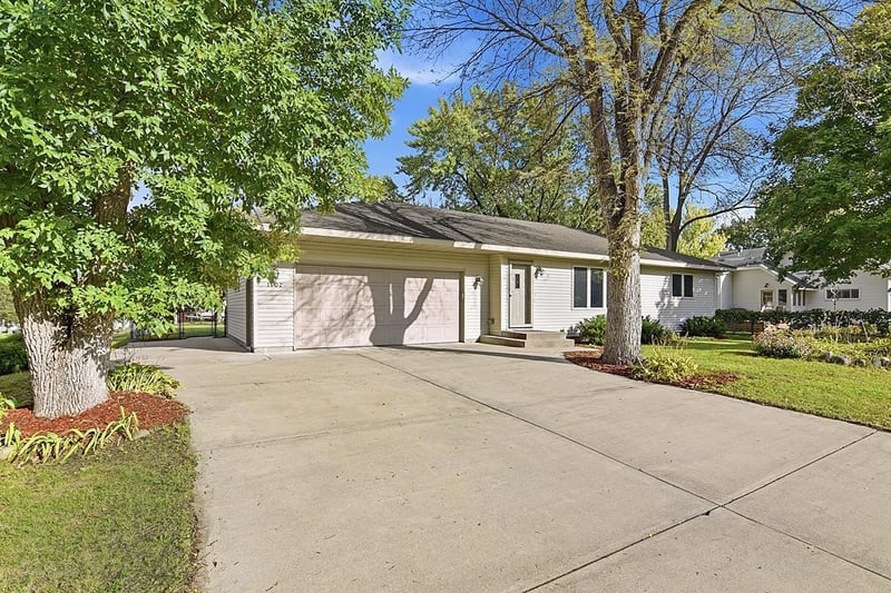 1602 8th Ave S, Saint Cloud, MN 56301