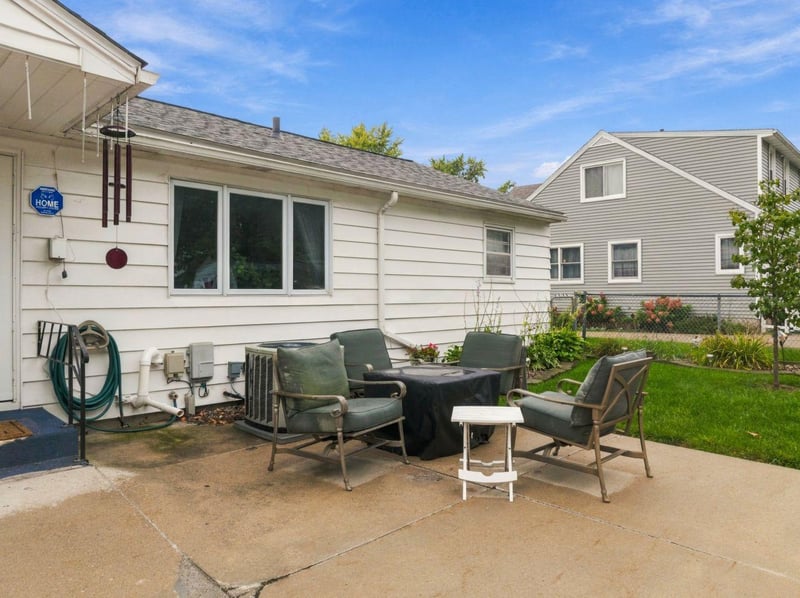 1609 1st Ave SE, Austin, MN 55912