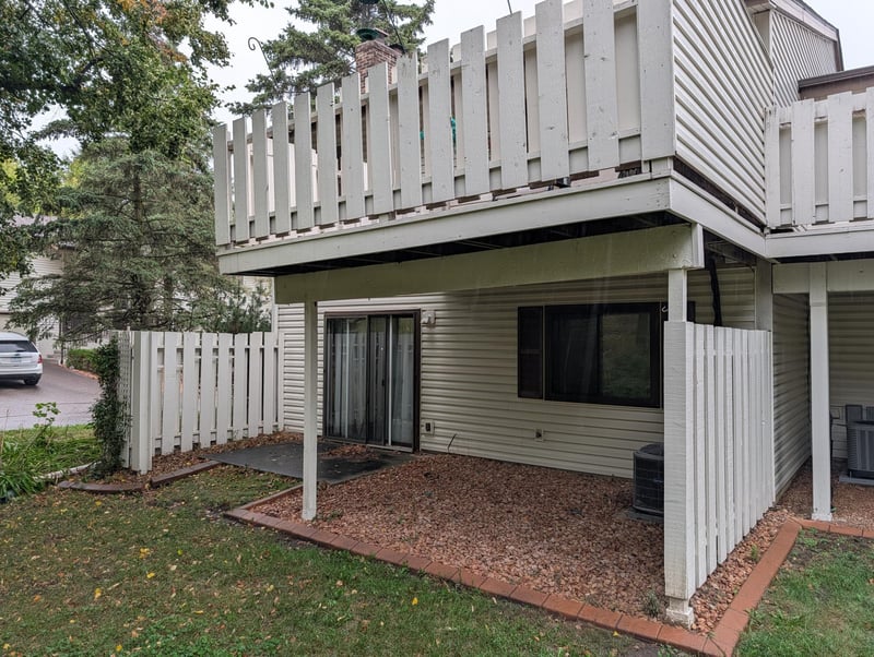 200 Wentworth Ave W #D, West Saint Paul, MN 55118