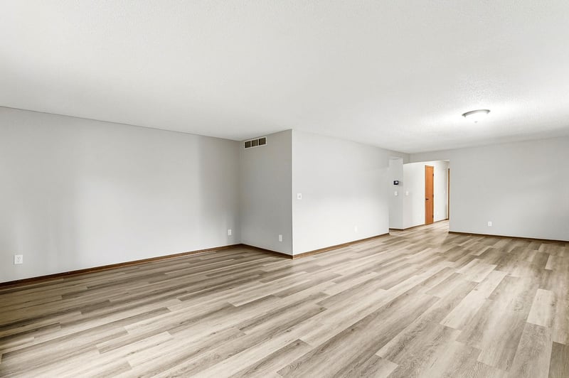 444 Kirkwall Ct, Waite Park, MN 56387