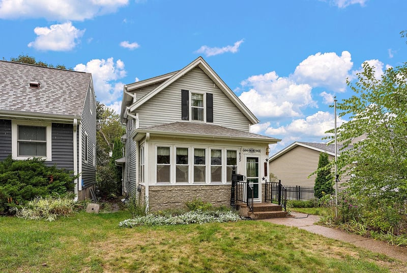 1455 Kent St, Saint Paul, MN 55117