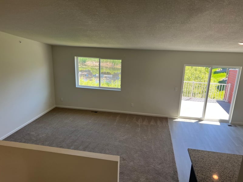 8520 Gateway Cir, Monticello, MN 55362