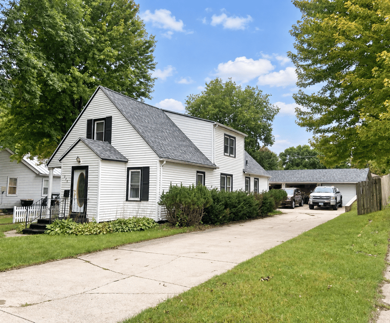 706 7th St, Granite Falls, MN 56241