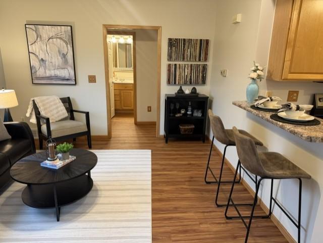2814 Faulkner Dr, Chaska, MN 55318