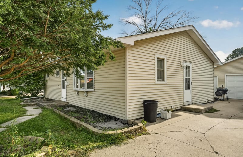 2514 NW 23rd Ave NW, Rochester, MN 55901