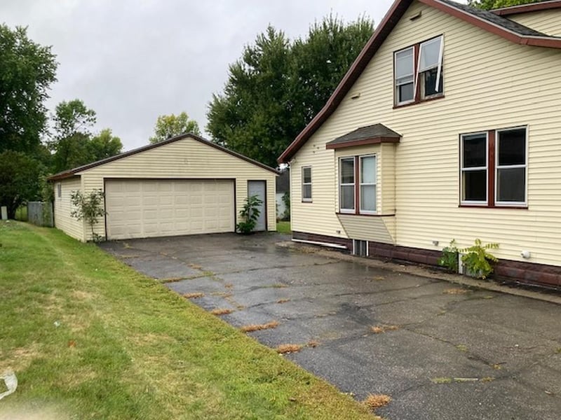 610 Lake Ave, Albany, MN 56307
