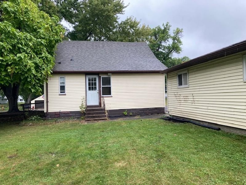 610 Lake Ave, Albany, MN 56307