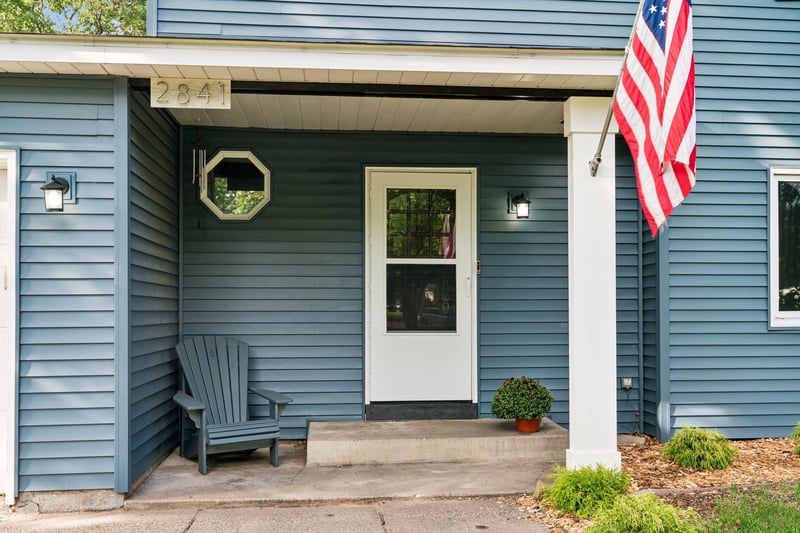 2841 Riviera Dr N, White Bear Lake, MN 55110