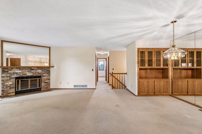 2642 Lake Court Dr #28, Mounds View, MN 55112