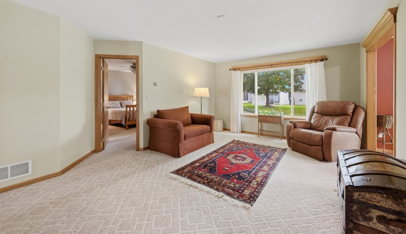 919 Willow Grove Cir, Waite Park, MN 56387