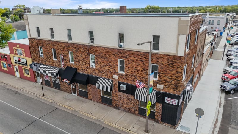 105 1st St W, Milaca, MN 56353