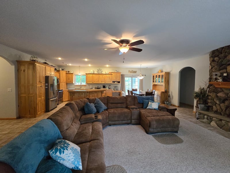 12980 Carow Cir, Frazee, MN 56544