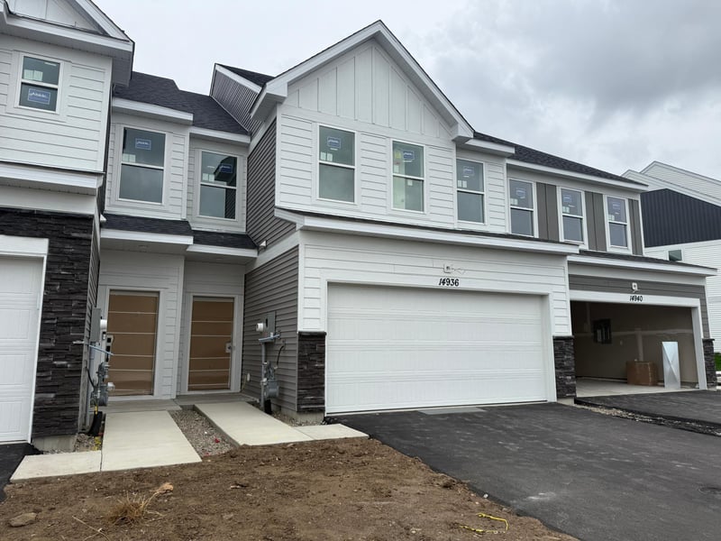 14936 Avondale Vw, Rosemount, MN 55068