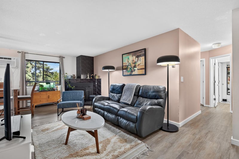 7301 W 101st St #309, Bloomington, MN 55438