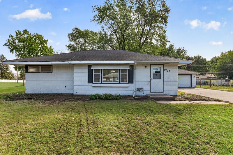 9107 14th Ave S, Bloomington, MN 55425
