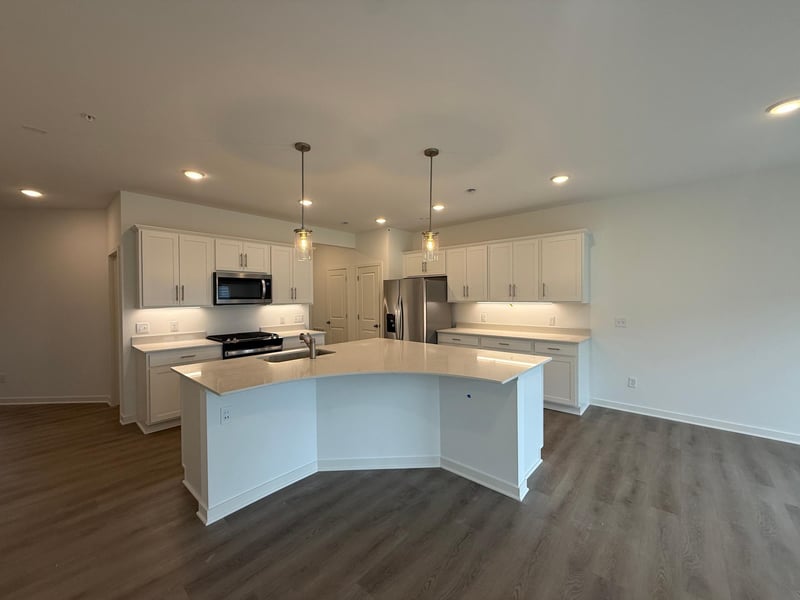 14924 Avondale Vw, Rosemount, MN 55068