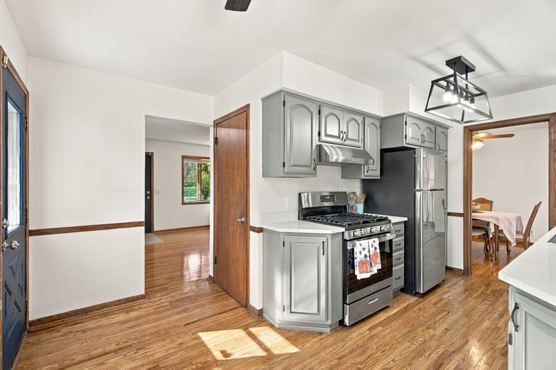 6006 Washburn Ave N, Brooklyn Center, MN 55430