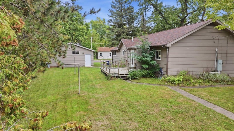 516 Grove Ave, Moose Lake, MN 55767