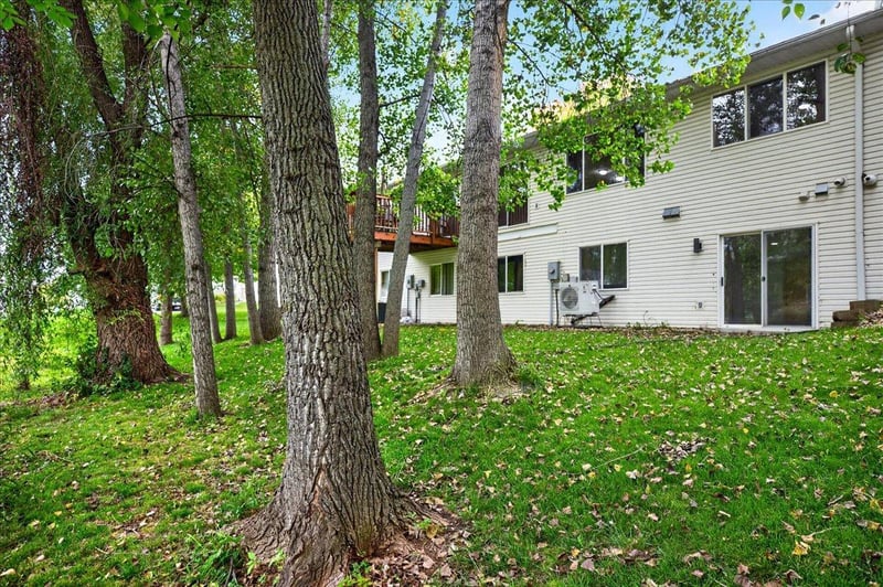 8002 Marsh Run Ct, Rockford, MN 55373
