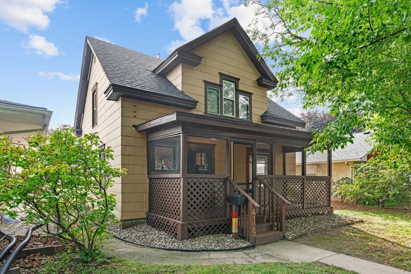 4129 5th St NE, Columbia Heights, MN 55421