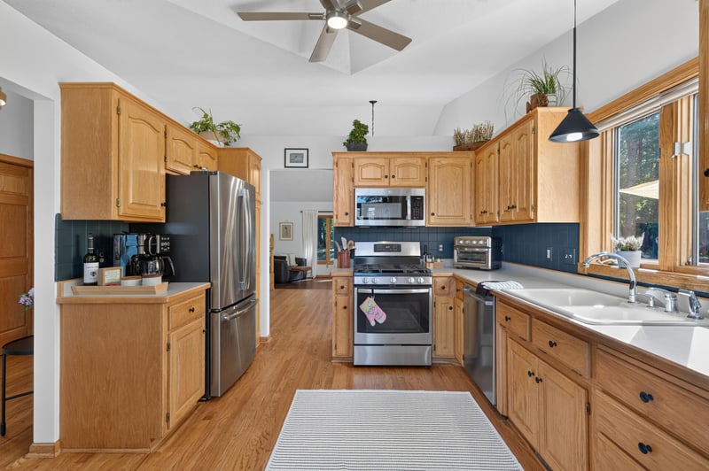 5956 Norway Pine Ct, White Bear Lake, MN 55110