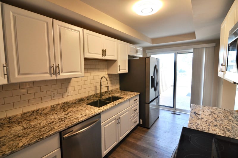 5845 Lake Curve Ln, Brooklyn Center, MN 55429