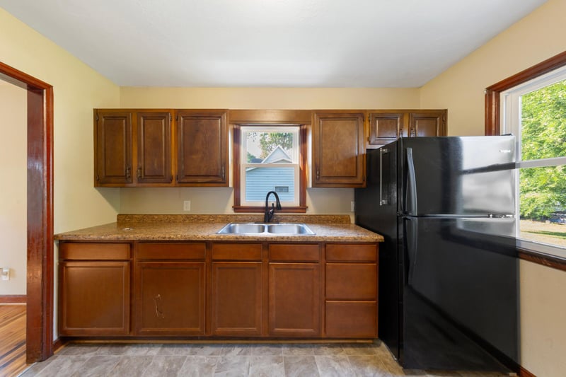 2210 2nd Ave NW, Faribault, MN 55021