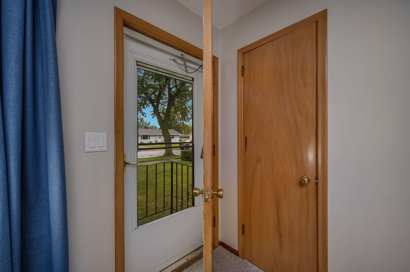 1023 Day St, Fairmont, MN 56031