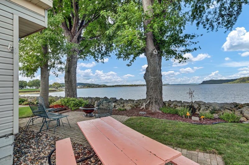 201 S Franklin St #12, Lake City, MN 55041