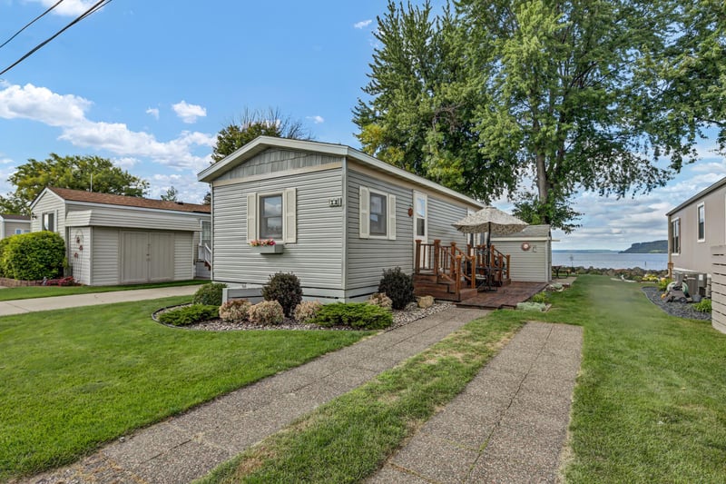 201 S Franklin St #12, Lake City, MN 55041