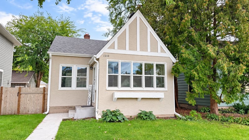 1318 Eleanor Ave, Saint Paul, MN 55116
