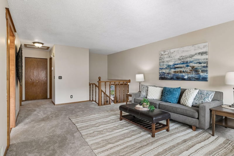 6364 Crosby Ave, Inver Grove Heights, MN 55076