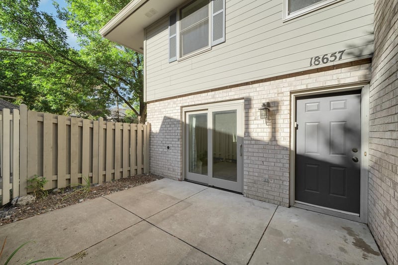 18657 Clear View Ct, Minnetonka, MN 55345