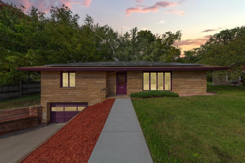 905 4th Ave SE, Waseca, MN 56093