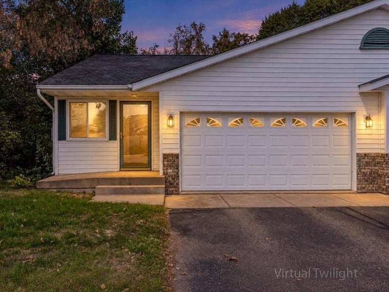 381 Red Cedar St #1, Menomonie, WI 54751