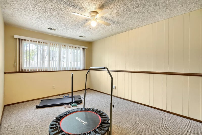 1024 1st St, Farmington, MN 55024