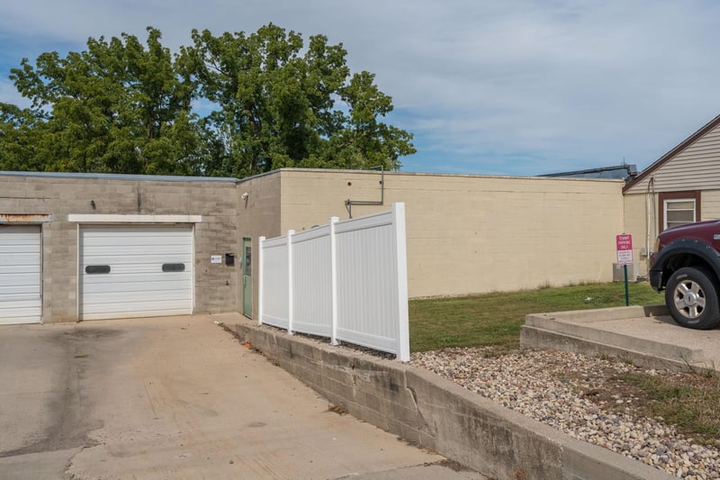 03-307-309 2nd St NW, Waseca, MN 56093