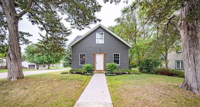 W6405 Main St, Bay City, WI 54723