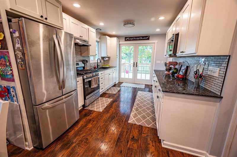 W6405 Main St, Bay City, WI 54723