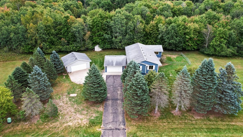 22811 Unser St NE, Bethel, MN 55005