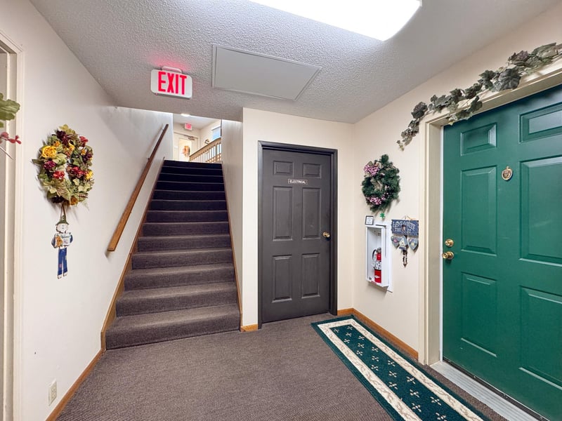 400 Kennedy Park Cir #102, Fergus Falls, MN 56537