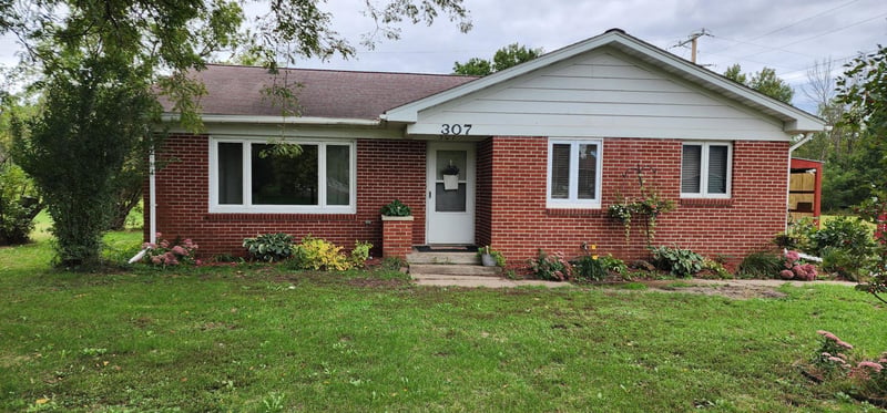 307 Michaels St, Cochrane, WI 54622