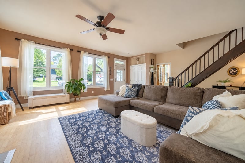 702 1st Ave NW, Chisholm, MN 55719